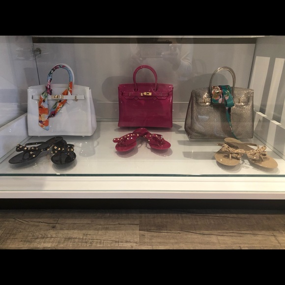 Beachkin Bags - Picture 2 of 3